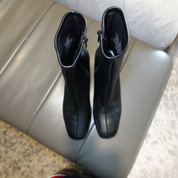 Black Tabi Look-a-likes - Picture 2 of 6